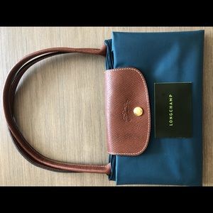 SOLD Longchamp Large Pilage tote